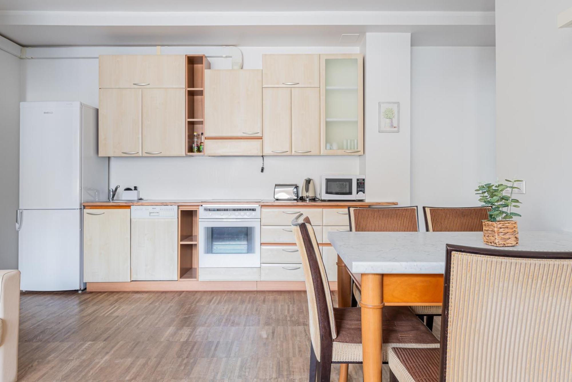 Aparthotel Yoga 4*