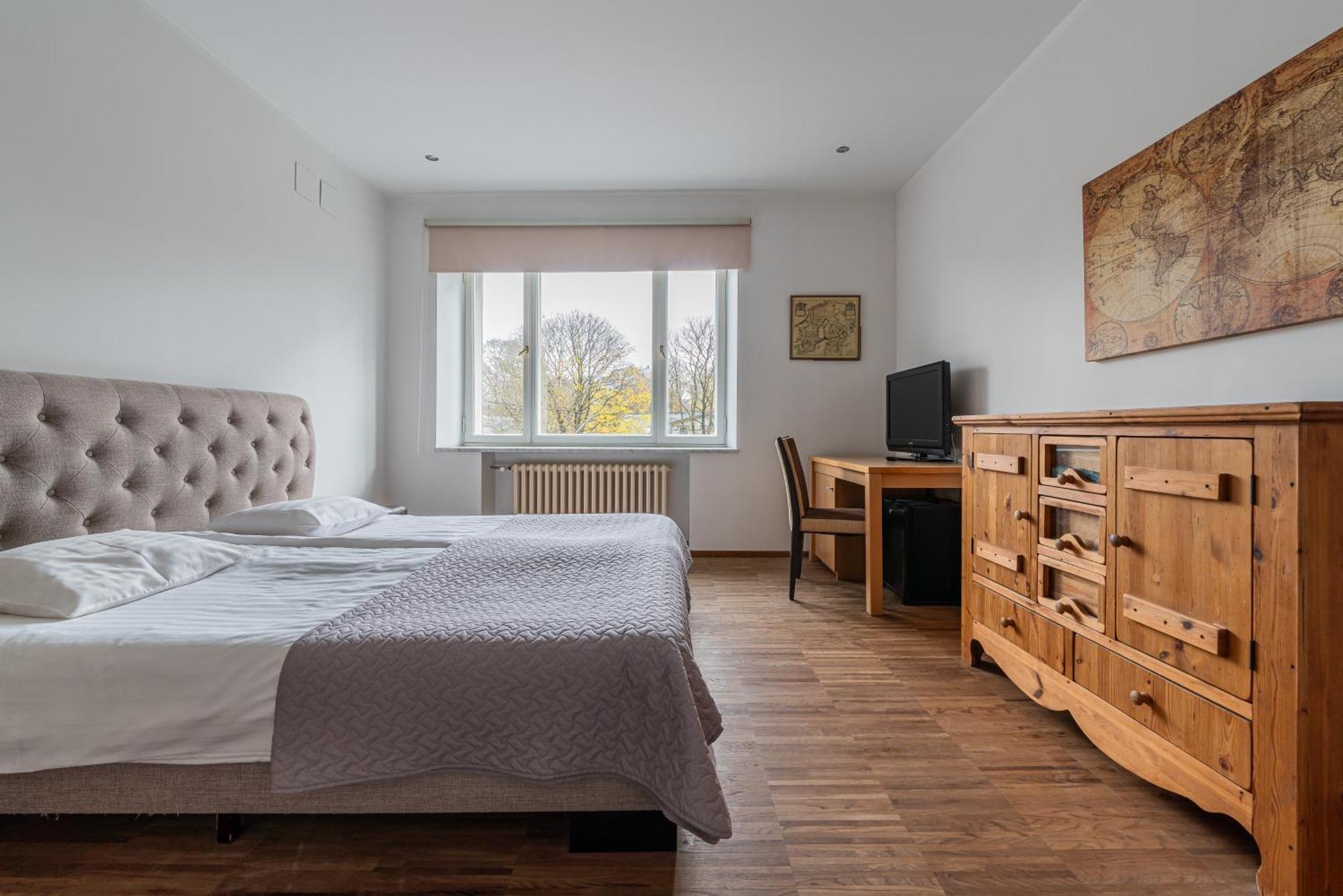 Aparthotel Yoga 4*